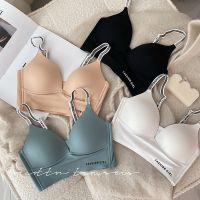 [COD] Korean letter shoulder strap beautiful back sports underwear womens chest gather seamless no steel ring thin section girl bra set