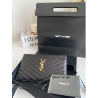 Like New YSL Pouch พึ่งออกช้อป Emquartier เดือนนี้ ปี21 อุปกรณ์ครบ แท้