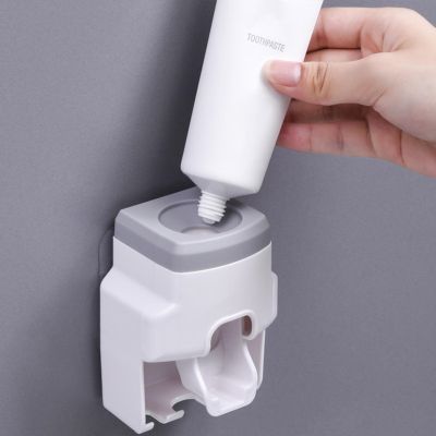 【jw】▲  Dispensar automático de pasta dentes porta escova dentes à prova poeira para parede acessório banheiro conjunto apertar