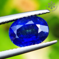 พลอยไพลิน 2.75 กะรัต (Blue Sapphire) สีน้ำเงินสดเข้ม TOP COLOR รูปร่างไข่ เผาใหม่ ภายในเนื้อพลอยมีตำหนิที่เกิดขึ้นตามธรรมชาติ การันตีพลอยแท้ 100%