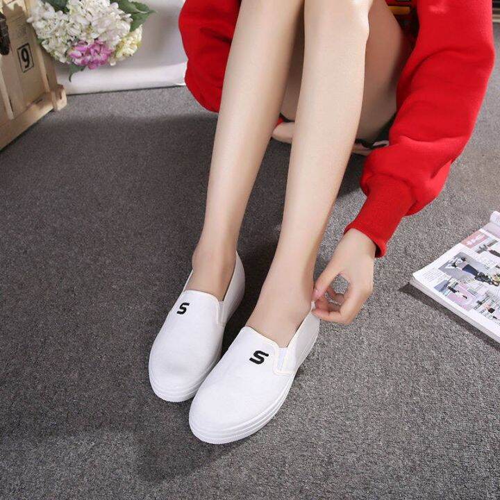 ready-stock-kasut-kulit-hitam-perempuan-kasut-kulit-wanita-kasut-sarung-perempuan-autumn-baru-kasut-beijing-lama-kasut-wanita-kasut-wanita-flat-canvas-single-shoes-mulut-cetek-pedal-kasut-ibu-kasut-ka