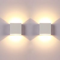 แบ็คดรอปเป่าลม LED Sconces 2แพ็ค6วัตต์โคมไฟติดผนังในร่มที่ทันสมัยสำหรับห้องนั่งเล่นไฟติดตั้งสีขาวกำแพงขึ้นลงตกแต่งไฟติดห้องนอนห้องโถง