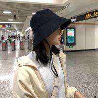 [EAM] Women Black Adjustable Casual Fishermen Hat New Round Dome Temperament Fashion Tide All-match Spring Autumn 2021 1DD8396