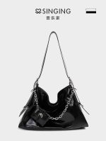 ❍○۞ Musician womens bag new UR tote bag internet celebrity armpit bag portable earphone bag large capacity shoulder bag commuting bag