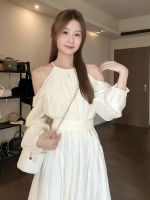 Genuine Uniqlo High-end Early autumn 2023 new French style seaside vacation off-shoulder halter neck waist fairy white long-sleeved dress