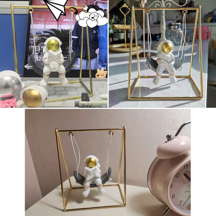 livingmall-ตุ๊กตานักบินอวกาศเขย่าบ้านชั้นวางของสำนักงานตกแต่งเครื่องประดับงานฝีมือเหล็ก
