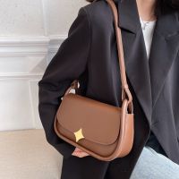 Hot-Selling Texture Female Bag Korean Version Fashionable Shoulder Temperament Lady Cross-Body Classic Color-Matching Handbag Western Style Girl Underar 【AUG】