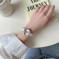 【Hot Sale】 Minimalist and Korean style literature art retro watch female student belt temperament dial niche cold