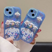 สุนัข Cinnamoroll เคสโทรศัพท์น่ารักสำหรับ iPhone 14 13 12 Pro Max Plus 11 3D ป้องกันกล้องตุ๊กตาพร้อมที่ยึดเลนส์เลเซอร์เคส TPU นิ่ม