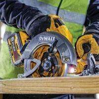 DEWALT เลื่อยวงเดือน 7-1/4 นิ้ว ไร้สาย 60V Max รุ่น DCS578N (ตัวเปล่า) /  DCS578T2 (ครบชุด แบต 6 AH 2 ก้อน ชาร์จ DCB118 กล่อง  TSTAK )