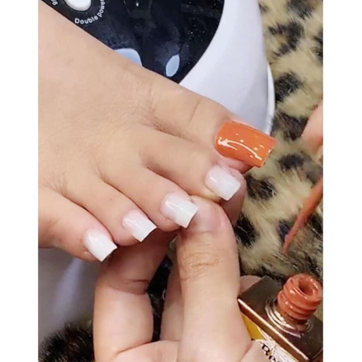 Móng chân đẹp Hàn Quốc: Lấy cảm hứng từ nghệ thuật nail Hàn Quốc, hãy cùng trải nghiệm sự khác biệt với đôi chân đẹp Hàn Quốc. Từ những sắc màu tươi sáng, tinh tế cho đến những thiết kế tinh xảo, sẽ giúp cho bạn tự tin hơn trong mỗi bước đi.