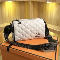 Classic Versatile Diamond Embroidery Thread Casual Female Bag Fashion Leather Shoulder Classy Commuter Girl Messenger Fashionable Solid Color Pillow Wide Shou 【AUG】