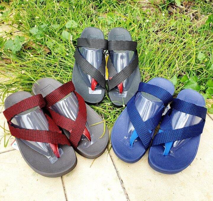 รองเท้าเเตะ-fitflop-sling-รุ่นลายจุด-สีดำ-สีน้ำเงิน-สีแดง-ไซร้-36-40-พร้อมส่งทุกคู่