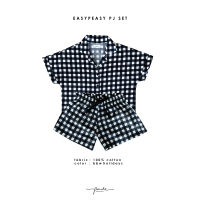 Panche Sleepwear - ชุดนอนรุ่น EasyPeasy สี B&amp;W Holidays