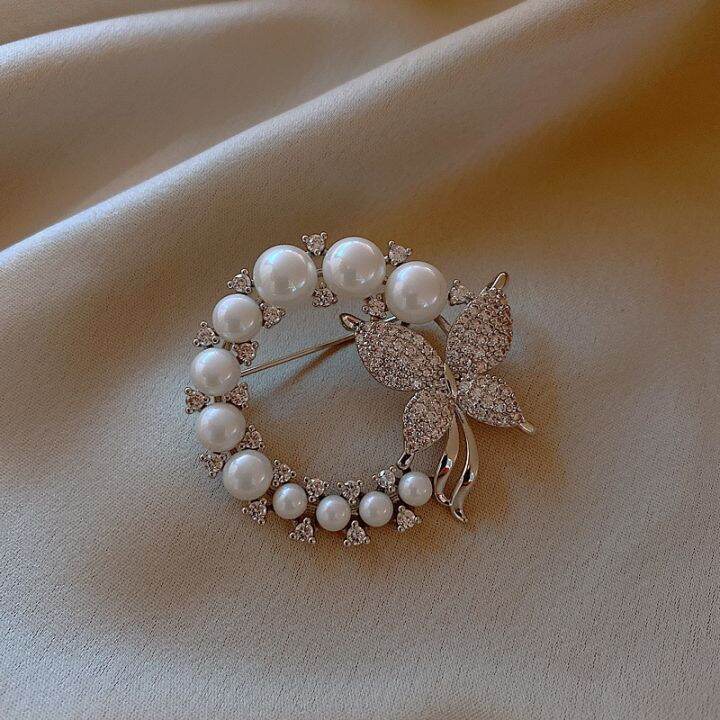 fashion-pearl-and-rhinestone-brooches-for-women-baroque-trendy-butterfly-pins-clothes-accessories-wedding-gifts