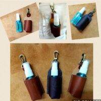 พวงกุญแจสเปรย์แอลกอฮอล์หนังแท้ 100%  (spray alcohol key chain) สเปรย์พวงกุญแจ แบบพกพา