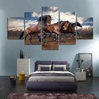 5Pcs Modern Home Decor ภาพวาดผ้าใบที่มี Black Horse In Motion,โปสเตอร์สัตว์,Wall Art HD พิมพ์,ภาพ Modular สำหรับ Dynamic Feel