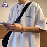 VUNC เสื้อยืดคอกลม Ins ใหม่แฟชั่นของผู้ชายแขนสั้น