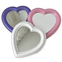 [Chujian home furnishing]  Heart Mirror Decor กระจกแต่งหน้าตกแต่งสดใสทนทานผนังและสก์ท็อปกระจกสำหรับห้องนอนหอพักโต๊ะเครื่องแป้งห้องน้ำ