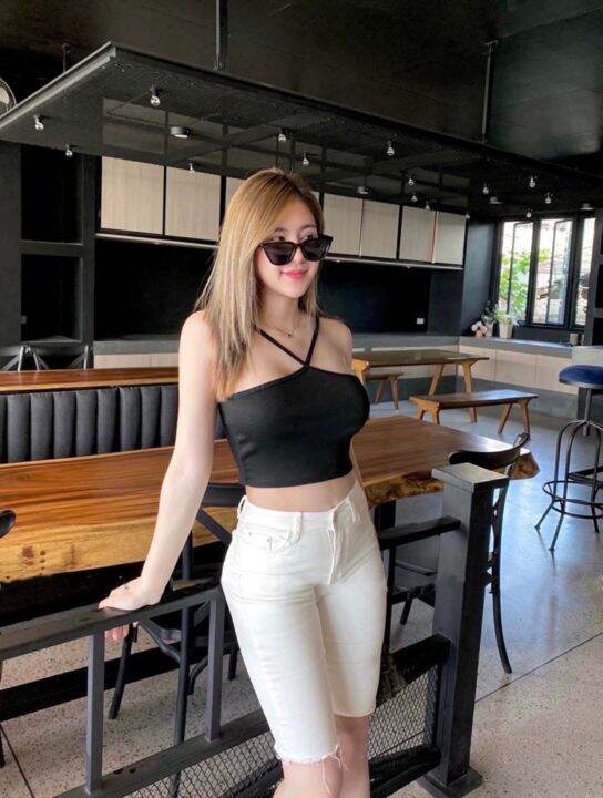 พร้อมส่งด่วน-เสื้อครอป-เสื้อกล้าม-เสื้อท็อป-เสื้อสายฝอ-สายไขว้คอ-ครอปผ้าร่อง-เว้าอก-สายคาเฟ่ต้องไม่พลาด-ฟรีไซส์