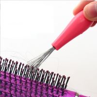 （HOT） 1pcs Mini Hair Brush Combs Cleaner Embedded Tool Plastic Cleaning Remover Handle Tangle Hair Brush Hair Care Salon Styling Tools