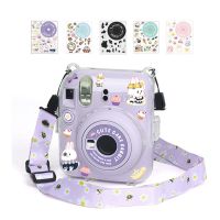 สำหรับ Instax Mini 12เคสคริสตัลอุปกรณ์สวมครอบพร้อมสายคล้องไหล่ PC กล่องถุงเก็บของกล้องแข็ง + สติกเกอร์น่ารักสำหรับ Fujifilm Instax