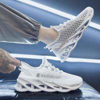 COD sneakers ผู้ชายฤดูร้อนกีฬาตาข่ายBreathableบางรองเท้าตาข่ายผู้ชายสบายๆความสูงผู้ชายขนาดใหญ่ตาข่ายวิ่งรองเท้าอินเทรนด์