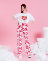 Wila-Heart Beat Pants กางเกงขาม้าผ้ายืดร่อง ขอบเอวยางยืดทอลายทาง พิมพ์ลาย Wila Logo โทนสีแดงขาว คลาสสิค