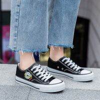 [COD] Small planet embroidery shoes female students ins cloth spring and summer board all-match low new style