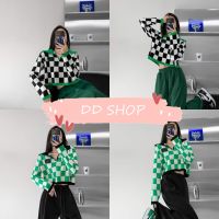 DD SHOPพร้อมส่ง63041 เสื้อครอปไหมพรม คอปกแขยาวลายตารางใหญ่เท่มาก