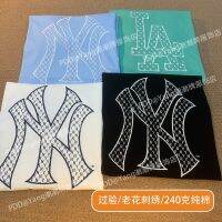 Grey☋MLB AQ เสื้อยืดปักลายดอกไม้ฉบับภาษาเกาหลีๆหลวมๆของผู้หญิงฉบับภาษาเกาหลีแยงกี้คู่รัก