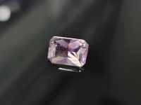 พลอยอเมทิสต์ (Amethyst) รูปทรงสี่เหลี่ยม  น้ำหนัก 3.05 ct. ขนาด 7.8x11.2 mm. พลอยแท้ ราคาดี