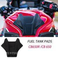 สติกเกอร์สำหรับฮอนด้า CBR650R 650R CBR CB650R CB 650 R อุปกรณ์เสริมรถจักรยานยนต์แผ่นถังน้ำมันกลางรูปลอกถังป้องกัน Tankpad