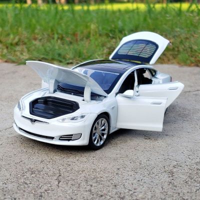 1:32 Tesla โมเดล S 3รถโลหะผสมจำลองไดโอดรถของเล่นโลหะสำหรับสะสมโมเดลของขวัญสำหรับเด็กแสงและเสียง