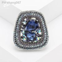 Fashionable and Exquisite Retro Geometric Rhinestone Crystal Glass Brooch High-end Suit Womens Coat Clothing Pin