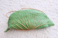 กระเป๋าสะพายใบบัวใหญ่ ? พร้อมส่ง ?สายเคลือบยางพาราทั้งเส้น ทนทาน สีไม่หลุด แบบแนวธรรมชาติ