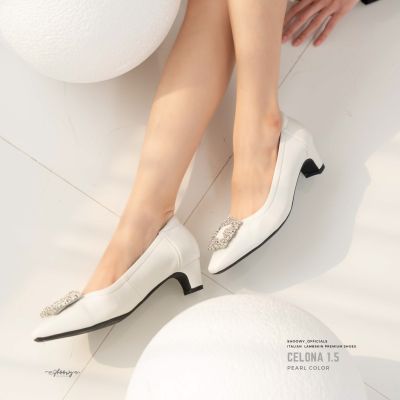 รองเท้าหนังแกะ รุ่น Celona 1.5 Pearl color (สีขาว)