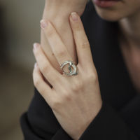 SWAN - Lara Cross Baguette Cross Ring แหวนเงินแท้ ดีไซน์ไขว้ ฝังเพชรเหลี่ยม cubic zirconia คิวบิกเซอร์โคเนีย