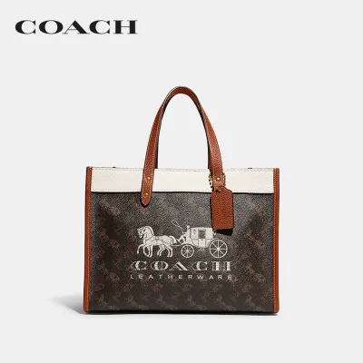 COACH กระเป๋าทรงสี่เหลี่ยมผู้หญิงรุ่น Field Tote 30 With Horse And Carriage Print And Carriage Badge สีน้ำตาล C8458 B4TXN