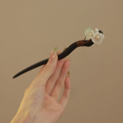 Temperament New Chinese Style Yulan Flower Wooden Hairpin with High Grade Sense Pan Hair Qipao Hairpin Childrens Ancient Hanfu Hair Accessories  I1ON