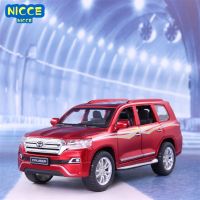 NICCE 1:32 Scale TOYOTA LAND CRUISER Metal Toy Alloy Car Diecasts Toy Vehicles Car Model Toys for Children A172