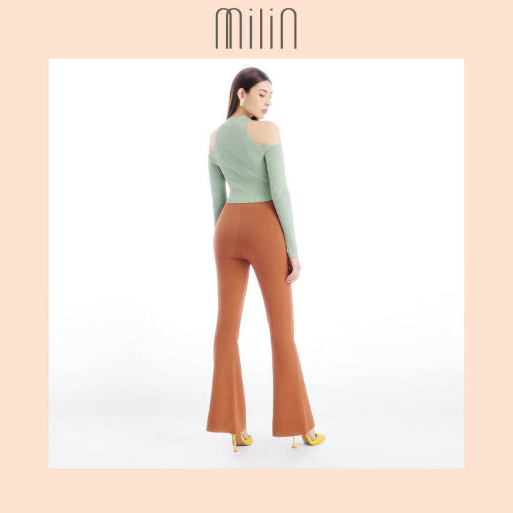 milin-high-waisted-fit-and-flared-knitted-pants-กางเกงเอวสูงทอนิตติ้งทรงเข้ารูปและปลายขาบาน-racy-pants