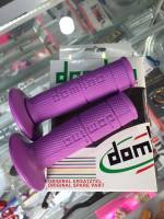 ??ปลอกแฮนด์ domino (สีม่วง) บรรจุ1คู่ ลายโลโก้แบรนด์  สินค้าคุณภาพ มีร่องกันลื่น ยางนิ่ม หนึบ จับสบายมือใส่มอเตอร์ไซค์ได้ทุกรุ่น