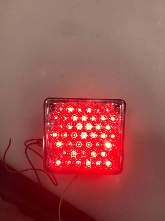 ไฟเบรค-ในกันชนหลัง-led-สีแดง-f1-style-by-yakusa-3x3-cm
