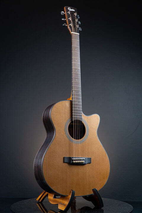 กีตาร์โปร่ง-gusta-som5c-acoustic-guitar