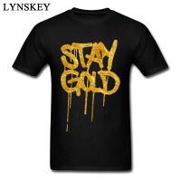 เสื้อยืดแขนสั้น ผ้าฝ้าย พิมพ์ลายตัวอักษร Stay Gold Metal Sense สไตล์พังก์ สําหรับผู้ชาย  6TF0