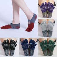 Women Five Toe Yoga Socks Non-slip Backless Pilates Sports Sock Cotton Gym Fitness Breathable Cross Back Dance Split Toe Sock