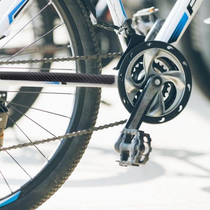 1pcs-ztto-จักรยานสติกเกอร์ป้องกันโซ่-22-ซม-ตัวป้องกันเฟรมจักรยาน-mtb-จักรยานคาร์บอนรูปแบบ-anti-scratch-แผ่นขี่จักรยาน-shop5798325