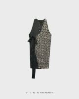 Vinn Patararin - Sleeveless coat laser cut rope at waist - เสื้อคลุม แขนกุด ฉลุลายเลเซอร์คัท แบบยาว