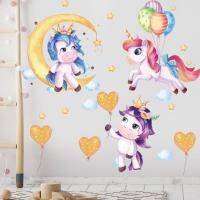 【CW】 New Design Cartoon Unicorn Wallpaper Stares Balloons Wall Sticker Kid  39;s Bedroom Decal